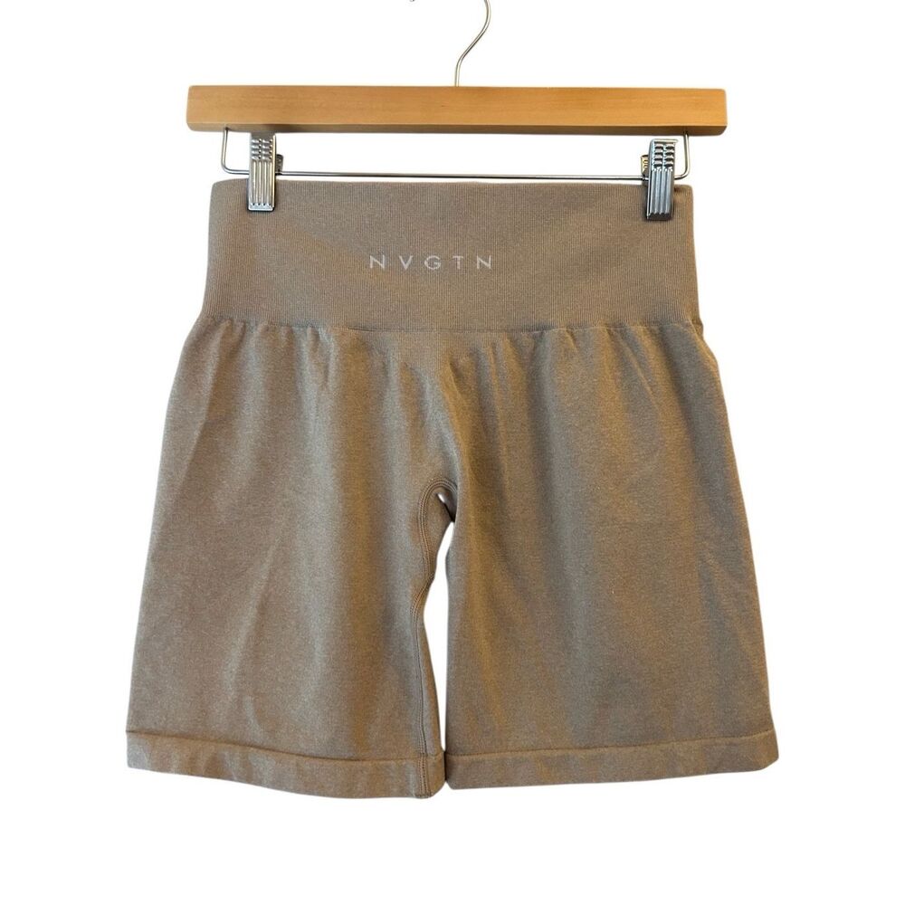NVGTN Beige Mid Rise Pro Seamless Shorts size M Butt Scrunch  !!!sold out online